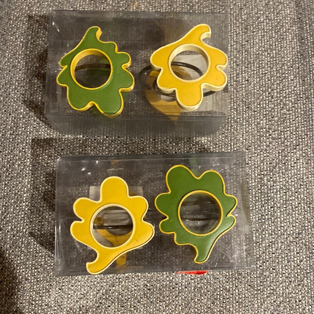 Target home set of 8 napkin rings